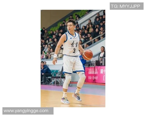 张陈治锋20分 辽宁全运男篮106-77大胜山东 三战全胜结束丹东站