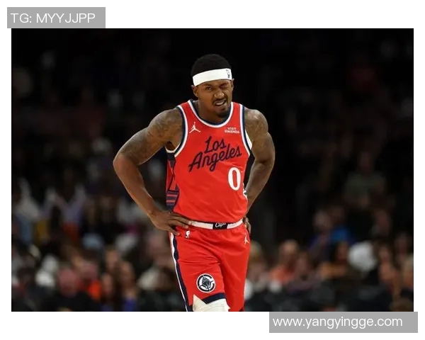 比尔：太阳两任教练都希望我去挡拆抢板 我在那投14次啥时候了？