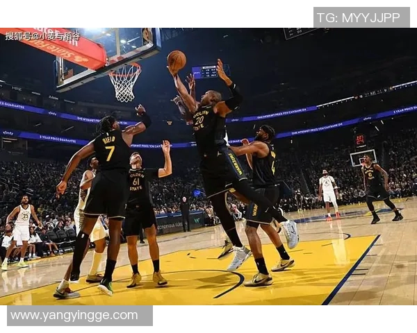 场均17+5，离开勇士后依旧攻防兼备，勇士真不该放走他