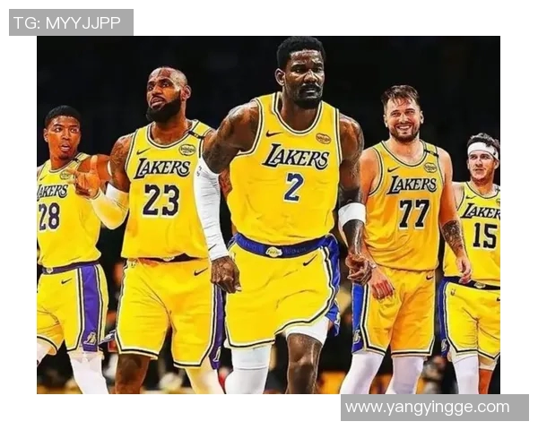 小胜2分可以，湖人谁都立功了，首发4人入围，替补席也有2人