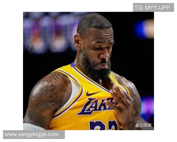 湖人主场惨败火箭，詹姆斯表现受限，东契奇数据揭示两大关键问题