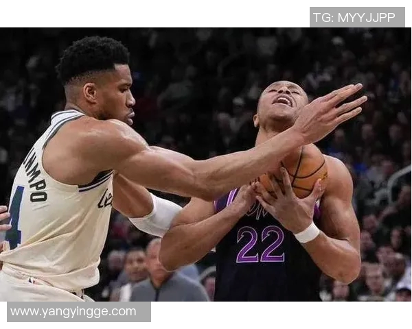 字母哥还不走？雄鹿半场落后森林狼31分 华子戈贝尔均未出战